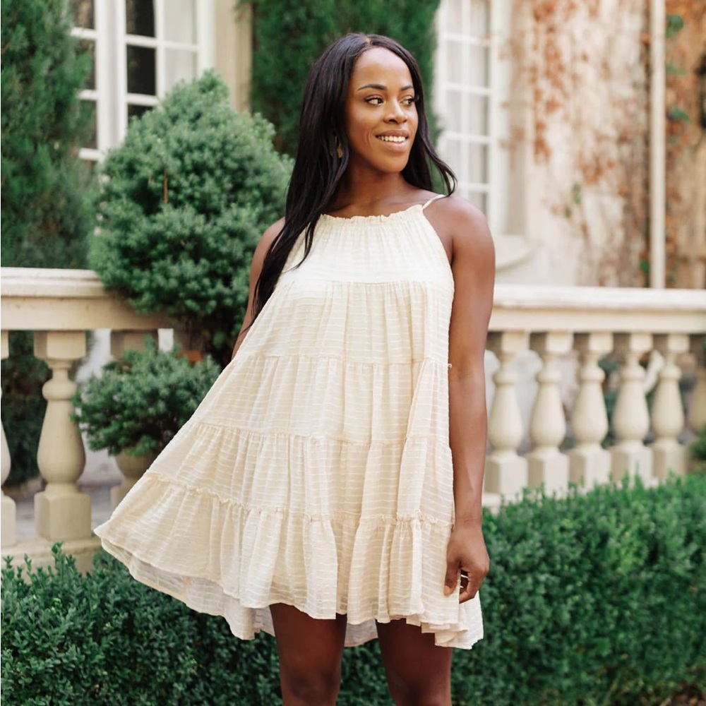 TIERED HALTER DRESS IN NATURAL